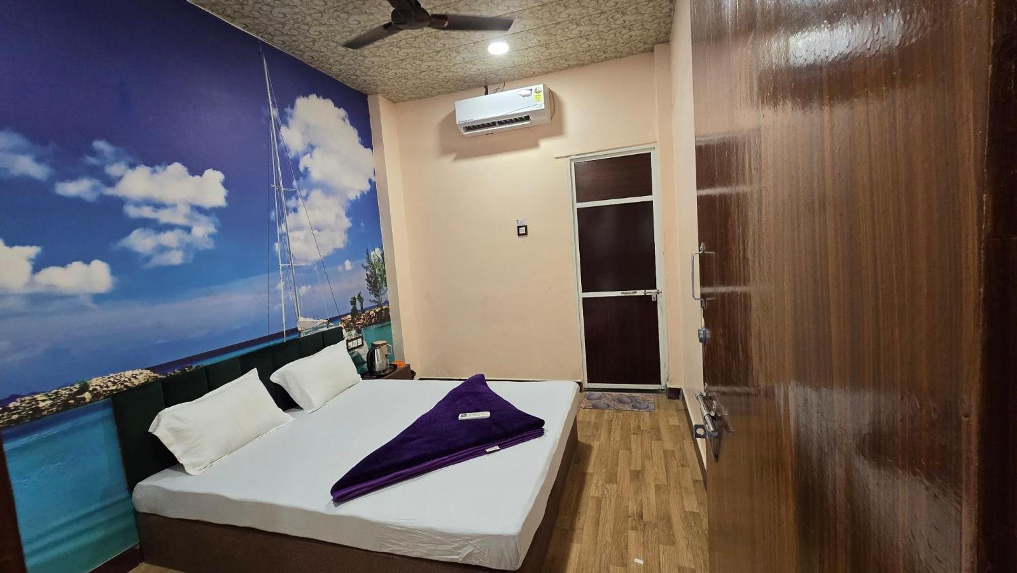 Hotel Maheshwari Green'S Ujjain Exterior photo