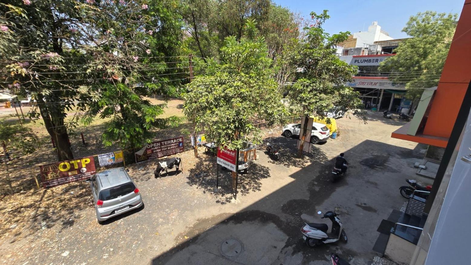 Hotel Maheshwari Green'S Ujjain Exterior photo