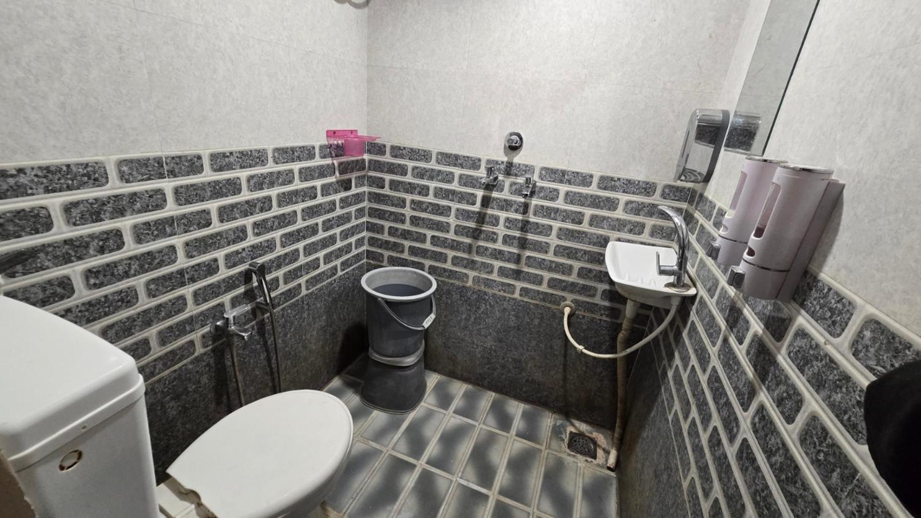 Hotel Maheshwari Green'S Ujjain Exterior photo